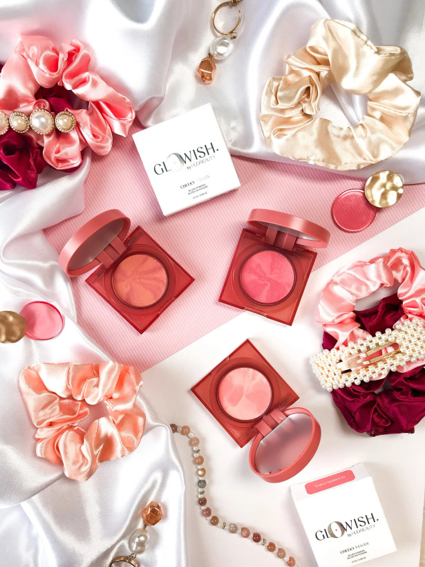 رژگونه HUDA BEAUTY GloWish Cheeky Vegan Blush Powder